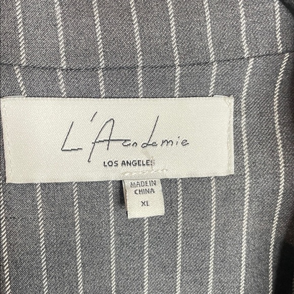 L'Academie | Women’s Lynn Structured Blazer in Gray & White Pinstripe Size XL - Picture 4 of 6
